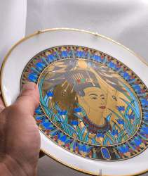 Vintage Egyptian Nefertiti Porcelain Art Plate – Hand-Painted, Gold Trim, 24cm