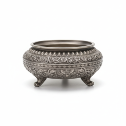 Beautiful Ornate Nicael Plated Bowl | Vintage Style Decorative Pot | Home Decor | Light Scratches