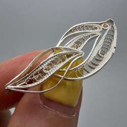 Retro Vintage 960 Silver Filigree Leaf Brooch Handmade Wirework 750 Mark
