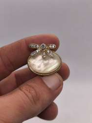 Elegant Butterfly Ring with Crystal Accents – Mother of Pearl Style Inlay