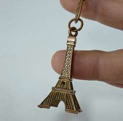 Vintage Eiffel Tower Keychain Bronze Metal Souvenir Paris Key Ring 4
