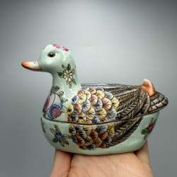 Vintage Japanese Porcelain Duck Trinket Jewelry Box Hand Painted Figurine Statue