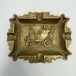 Vintage Bronze Ashtray Retro Car Relief Heavy Metal Cigar Cigarette Tray Decor