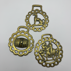 3 Vintage Horse Brasses Antique English Decorative Collection - Dog Knight Barre