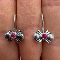 Vintage 925 Sterling Silver Ruby Flower Leverback Earrings Dainty 2.44g