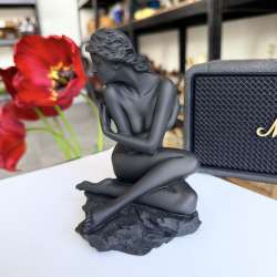 Vintage Polystone Reclining Black Lady Figurine Sculpture Elegant Art Deco Style