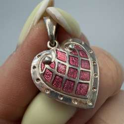 Beautiful vintage heart pendant crafted from genuine sterling silver and marked