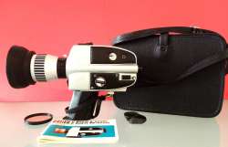 Vintage Design // Bauer C Royal. 10-Zoom. Super 8 Movie Camera & Origi. Case/