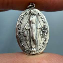 Vintage Sterling Silver 925 Miraculous Medal Virgin Mary Pendant Jewelry