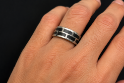 Silver Tone Black Inlay Ring – Unisex Fashion Band