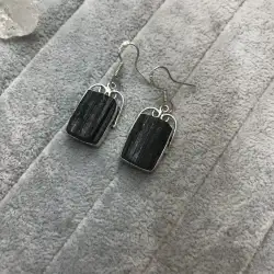 Vintage Women's Vintage 925 Sterling Silver Schoorl Black Tourmaline Earrings
