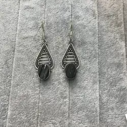 Vintage Women's vintage 925 sterling silver earrings with natural tourmaline