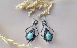 vintage  earrings made of 925 sterling silver with natural amethyst stone India
