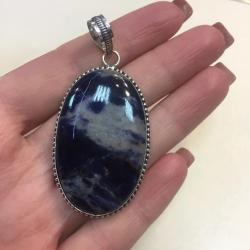 Vintage Women's sodalite oval pendant made of 925 sterling silver