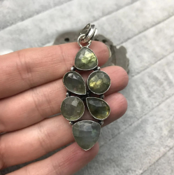 Vintage women's necklace made of 925 sterling silver natural labradorite stones