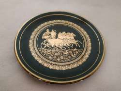 Hand-engraved black porcelain plate covered with gold water Made in Greece