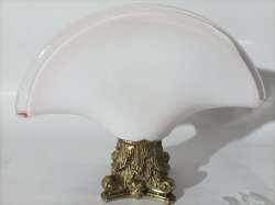 A masterpiece in the form of a Murano glass vase on a handcrafted resin base