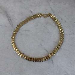 A Beautifully, Shiny, Cutting Diamond 14K Yellow Gold Bracelet