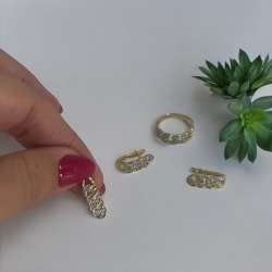 Beautiful set 14K yellow & white gold with distinctive and soft crystal stones