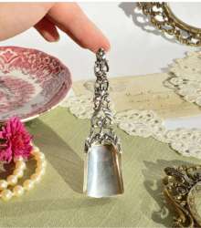 Vintage 800 sterling silver collectible sugar scoop with exquisite design
