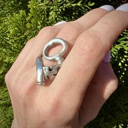 Uno De 50 Huge Vintage Women's Jewelry Ring Key Silver Marked Spain Size 8.5