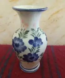 Small Vase Vintage Ceramic / Porcelain Flowers Israel Handmade White Blue 5 Inch