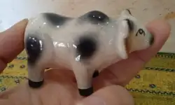 Mini Vintage Figure Cow Porcelain Statue Art Decor Hand Figuren White & Black