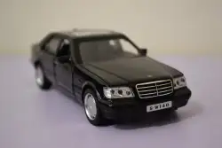Mercedes W140 collectible car model from the Mercedes W140 metal collection