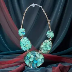 A Necklace With a Turquoise Blue Seashell Inside Height 32 cm Old Distinctive