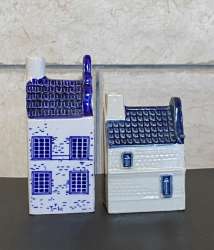 Vantage Delft blue Holland Houses Handpainted Salt Pepper Shakers Height 11 cm