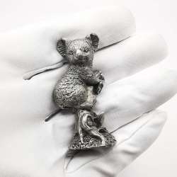 Vintage Beautiful Mini Figurine 