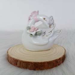 A small piece of vintage porcelain vase for home decor#P23