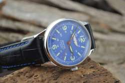 beautiful Raketa wristwatch Mechanical Soviet BlueDial Leather Strap  best gift
