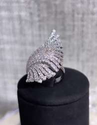 Elegant Silver Ring Rhodium Plated Zircon Stone Jewelry Women Party Ladies Gift