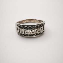 Vintage Beautiful 925 Sterling Silver Jewelry Ring Cubic Zirconia 2,7 g