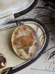 Vintage Bronze Women's Jewelry Pendant Handmade Oval Dry Flowers Resin