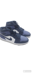 Nike Air Jordan 1 Mid Basketball Shoes Made in Vietnam Size 11 /55472-445