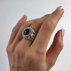 Vintage Sterling silver 924 Ring Jewelry  With A Purple Stone Size 7