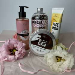 Set Of 4 pc.  Shower gel, Body Scrub, Face mask and Bath Salt