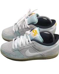 Nike SB Dunk Shoes Stylish Design Suede Material Size 8 US 304292-410