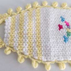 Vintage Embroidered Oval Linen Sandwich Doily Cross Stitch Crochet Lace Edge