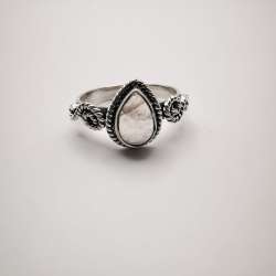 Vintage Jewelry, Delicate Women's Ring, 925 Sterling Silver, Rose Quartz