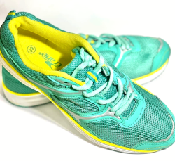 Used Market Crane Sneakers Size 39 EU 8.5 US Green with Yellow Trim