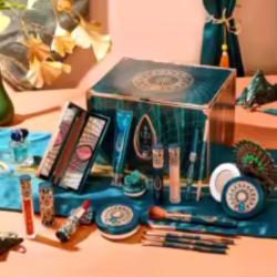 Phoenix Makeup Sets Include Daily Use Face Powder Foundation Concealer Eyeliner
