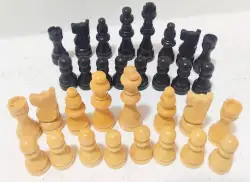 Vintage Complete Handmade Wood Chess 32 Pieces Black White Figures Game Chess