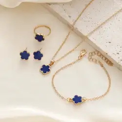 Fashionable Four-piece Set Jewelry for Woman Lucky Five-petal Flower Clover Earr