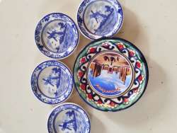 Set of   5  Vintage Delft Blue Hand Painted Porcelain Miniature Dishes 6cm