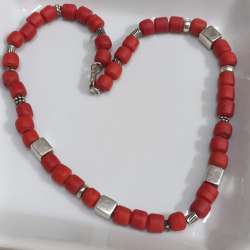 Vintage   Red Coral Sterling Silver Necklace