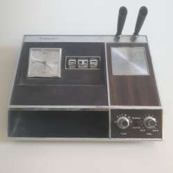 Rare 1960's Townley Clock Radio AM/FM Calendar Display Retro Audio Collectible