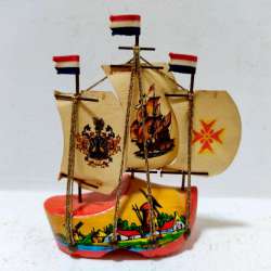 Vintage Holland Dutch Wooden Clog Shoe Sail Boat Travel Figurine Souvenir 5.5